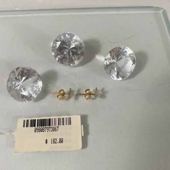 14K YELLOW GOLD cross crucifix studs ✝️ MADE IN TURKEY - Picture 11 of 15